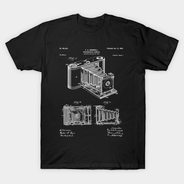 Folding Camera Patent - Photographer Art - Black Chalkboard T-Shirt by patentpress